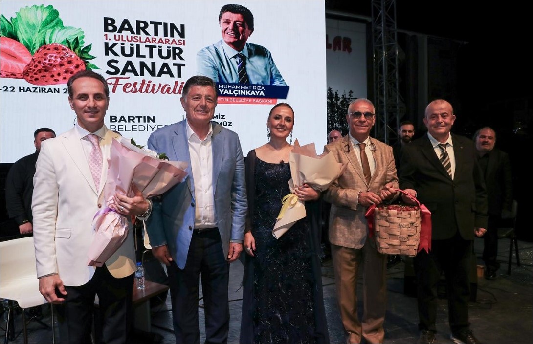 Festival Finalinde Nostalji Coşkusu